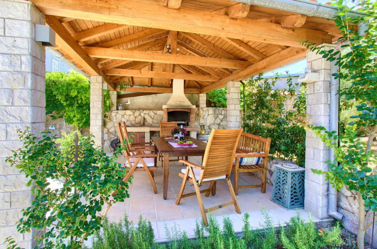 Holiday Home Lavanda Kornić Exterior foto
